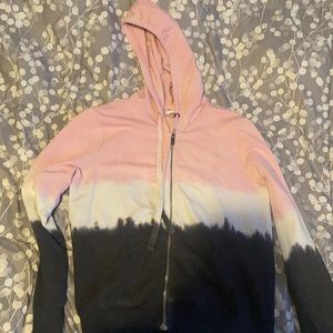 No boundaries hoodie $10 not worn